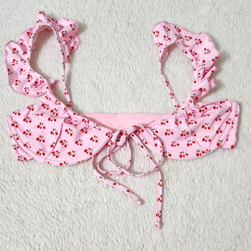 New!Frankie's Bikinis‎ Baby Berry Birdie Ruffle Bikini Top